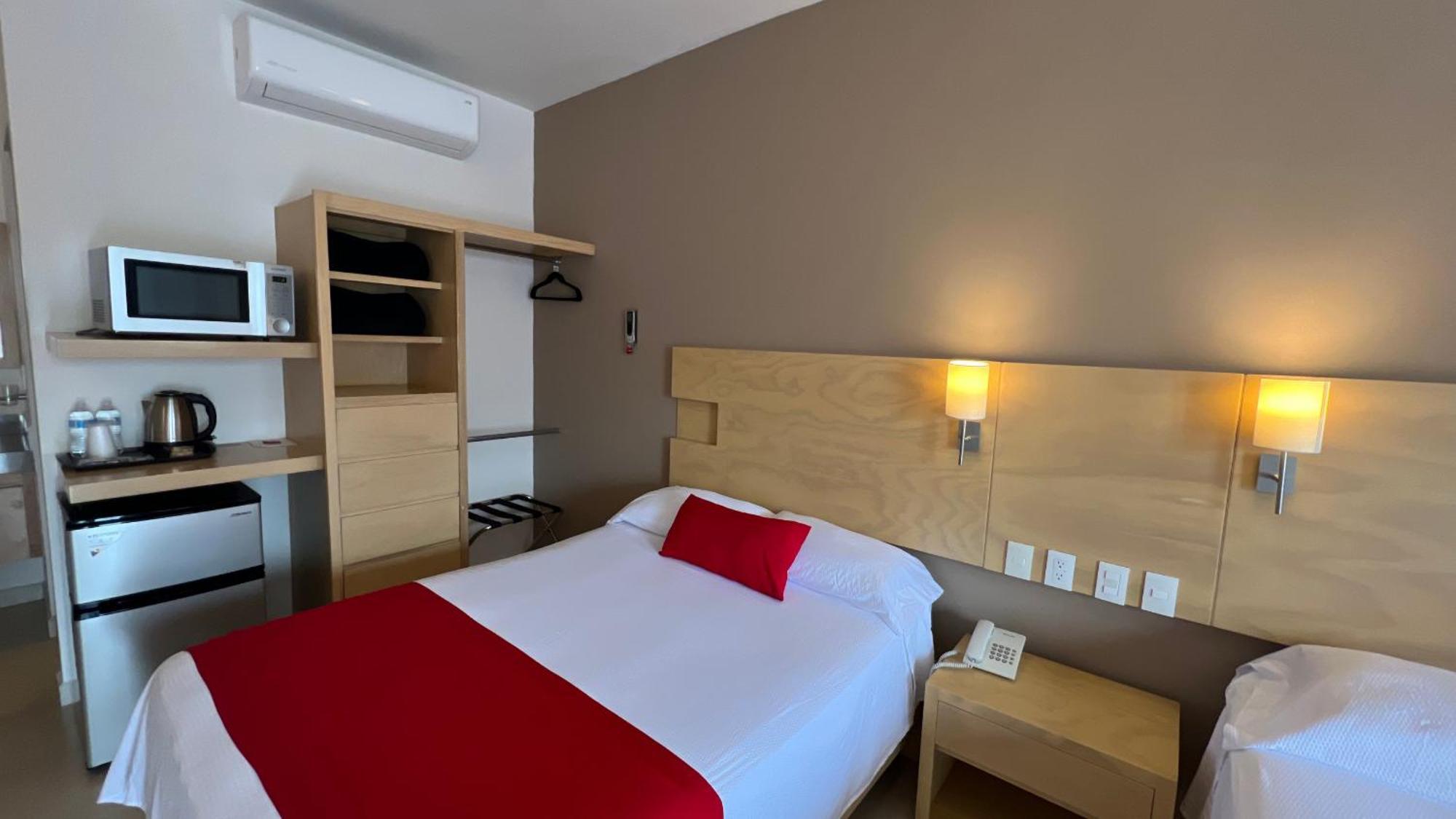 Nova Hotel Кадерейта-Хименес Экстерьер фото