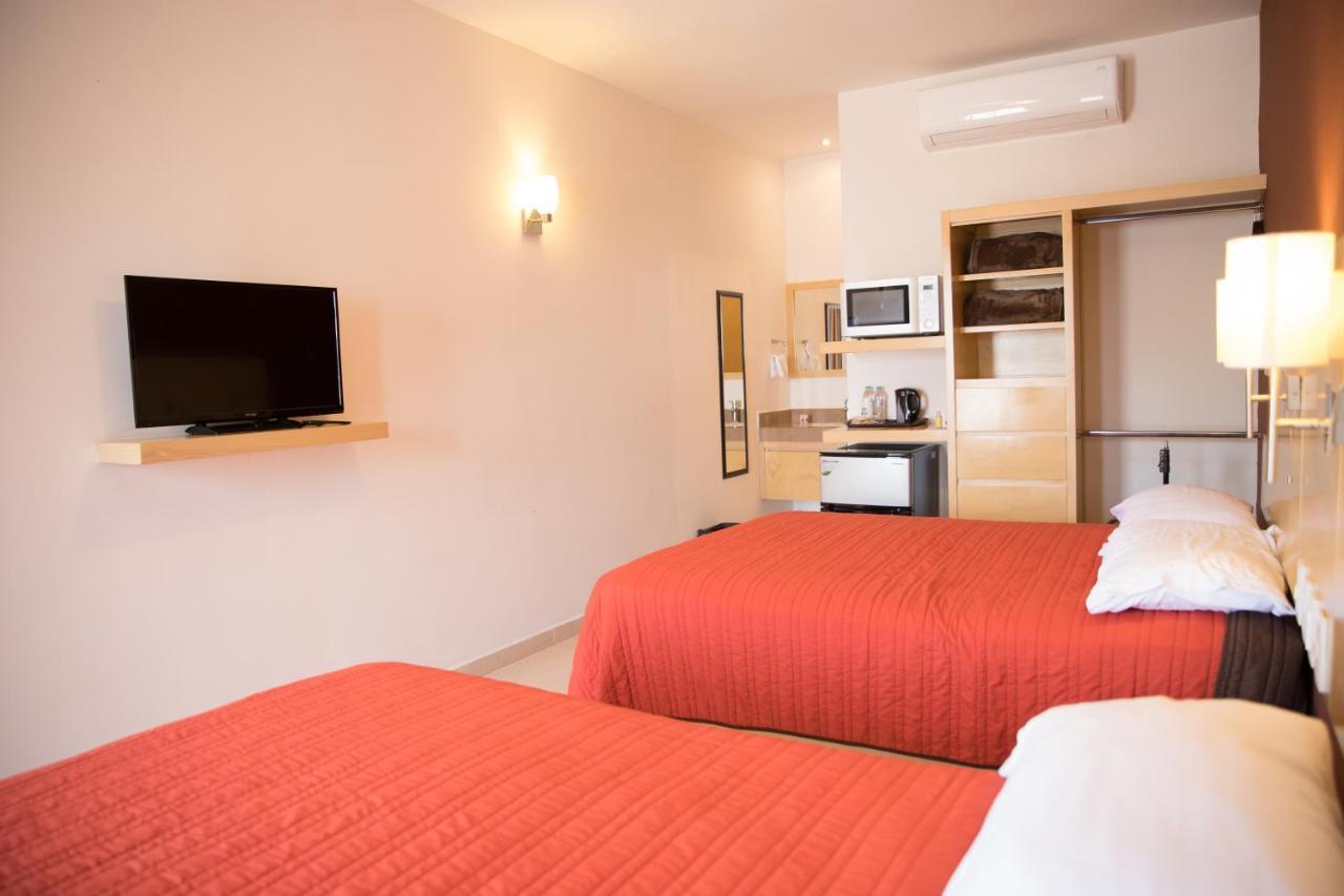 Nova Hotel Кадерейта-Хименес Экстерьер фото
